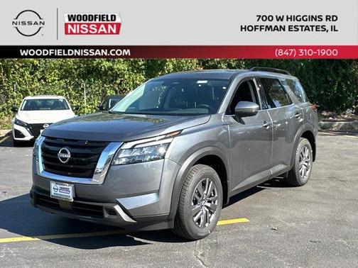 2025 Nissan Pathfinder SV