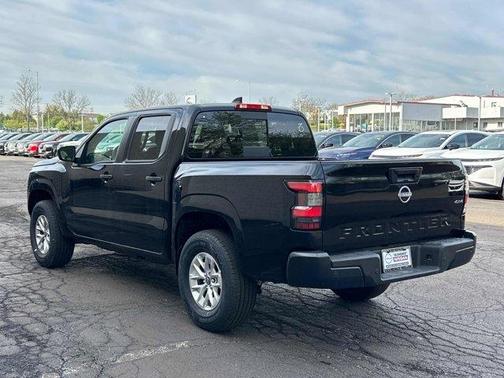 2025 Nissan Frontier S