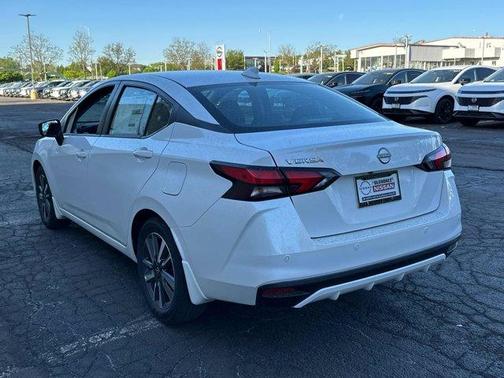 2025 Nissan Versa 1.6 SV