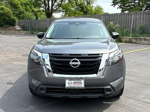 2025 Nissan Pathfinder S