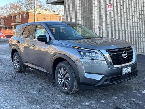 2025 Nissan Pathfinder S