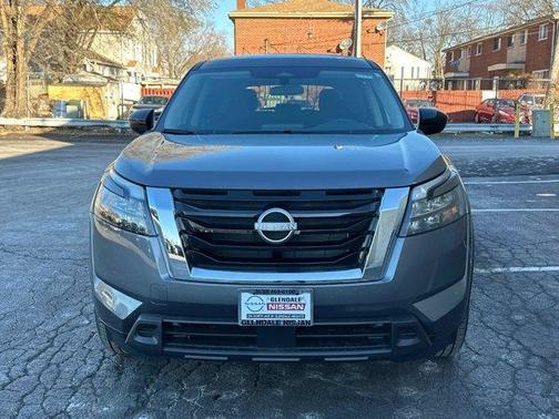 2025 Nissan Pathfinder S