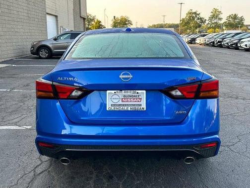 2025 Nissan Altima SR