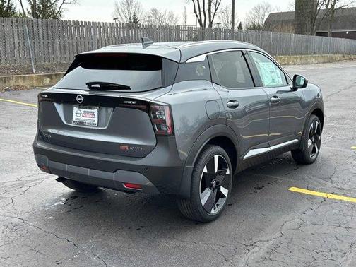 2025 Nissan Kicks SR