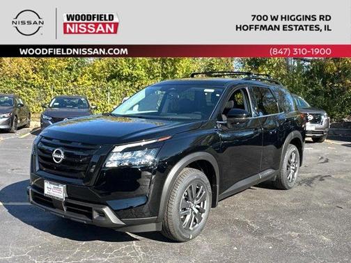 2025 Nissan Pathfinder SV