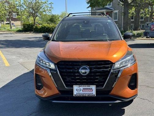 2024 Nissan Kicks SR