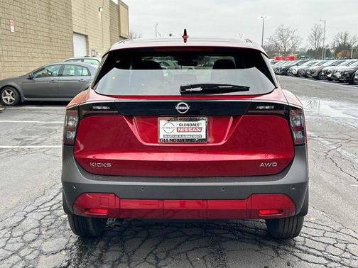 2025 Nissan Kicks SV