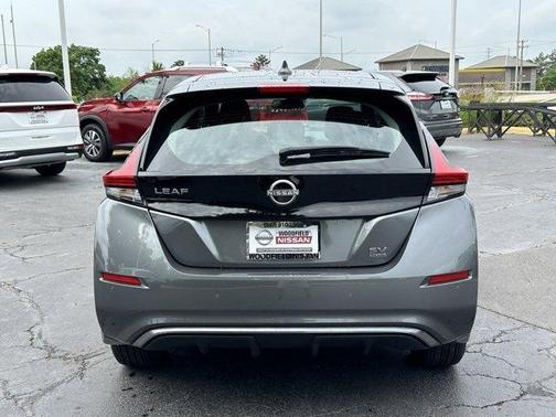 2023 Nissan Leaf SV PLUS