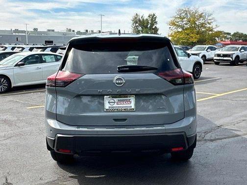 2026 Nissan Rogue SV