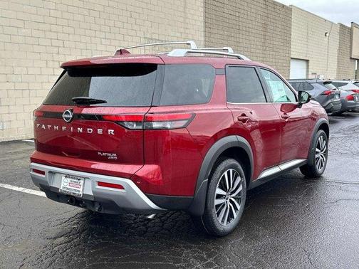 2025 Nissan Pathfinder Platinum