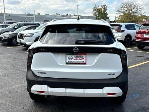 2026 Nissan Kicks SV