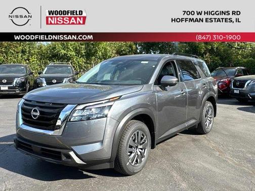 2025 Nissan Pathfinder SV