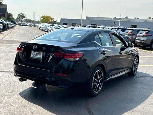 2025 Nissan Sentra SR