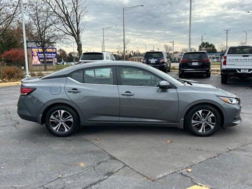 2022 Nissan Sentra SV