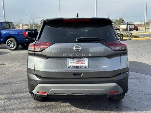 2022 Nissan Rogue S