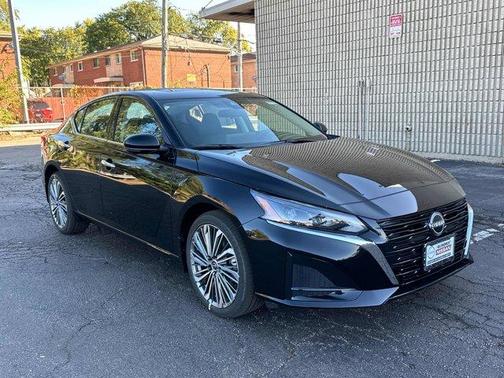 2025 Nissan Altima SL