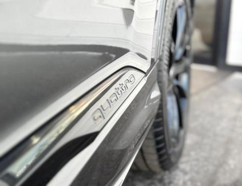 2022 Audi Q7 55 Premium Plus