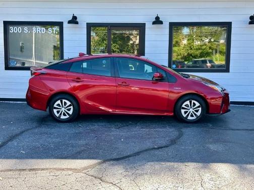 2016 Toyota Prius Two