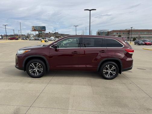 2018 Toyota Highlander LE