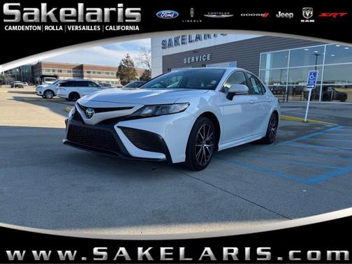 2024 Toyota Camry SE