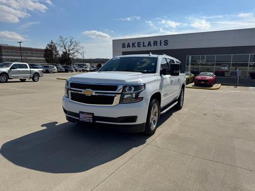2017 Chevrolet Suburban LS