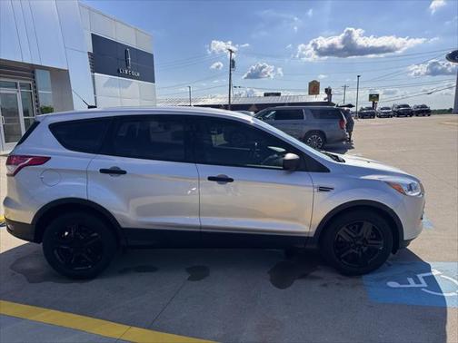 2016 Ford Escape S