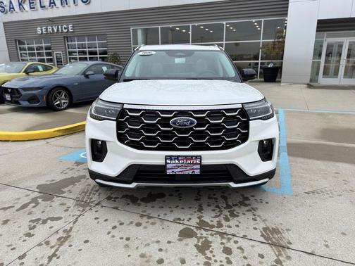 2026 Ford Explorer Platinum