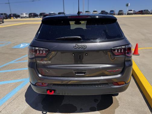 2023 Jeep Compass Trailhawk