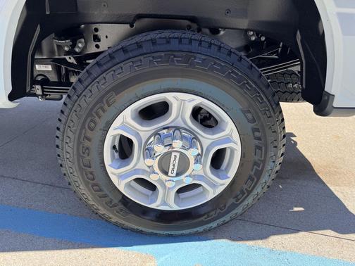 2026 Ford F-350 XLT