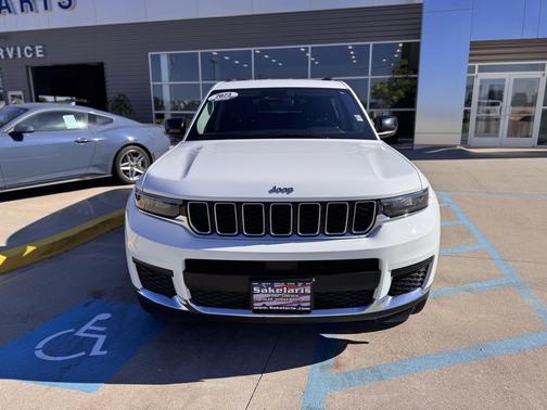 2023 Jeep Grand Cherokee L Laredo
