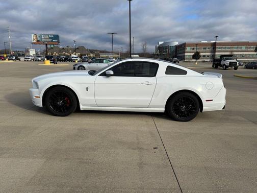 2014 Ford Mustang V6 Premium