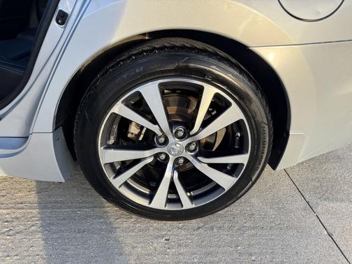 2017 Nissan Maxima 3.5 Platinum