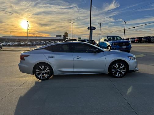 2017 Nissan Maxima 3.5 Platinum
