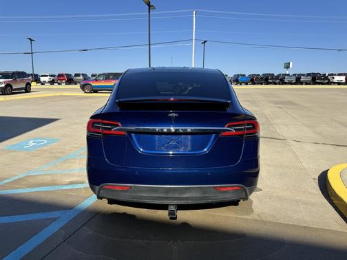 2018 Tesla Model X 