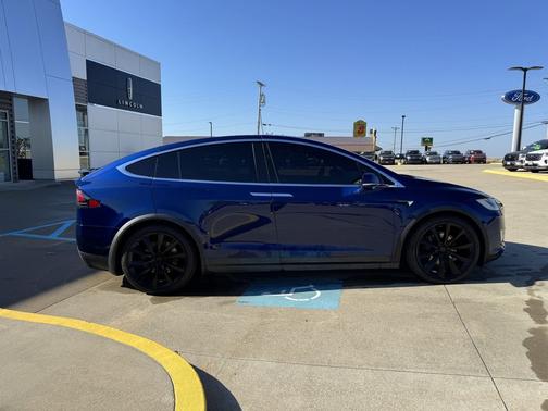 2018 Tesla Model X 