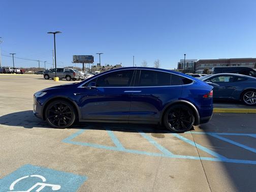 2018 Tesla Model X 