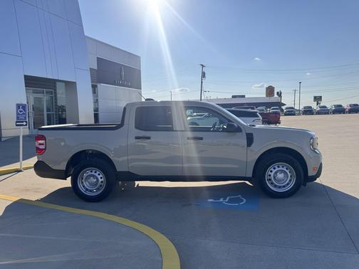 2025 Ford Maverick XL