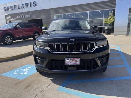 2023 Jeep Grand Cherokee Laredo