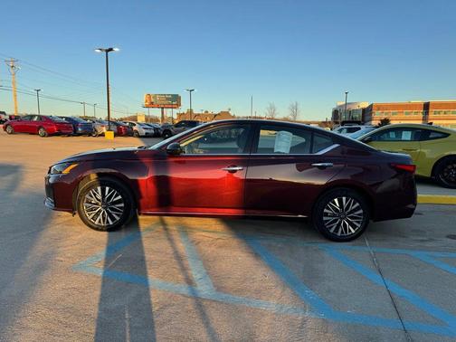 2025 Nissan Altima SV AWD