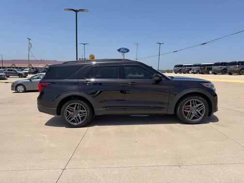 Agate Black Metallic 2025 Ford Explorer ST