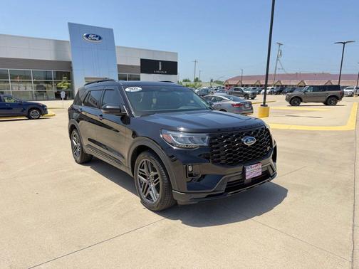 Agate Black Metallic 2025 Ford Explorer ST