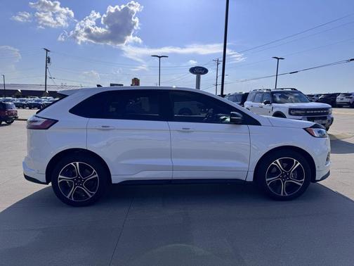 2020 Ford Edge ST