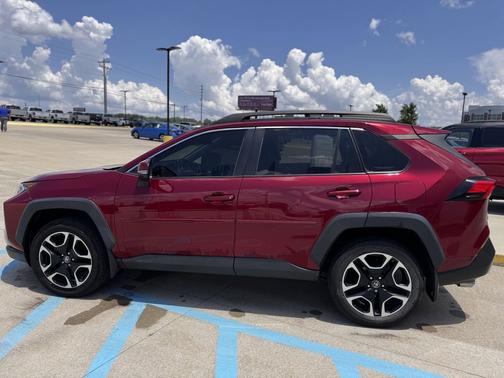 2019 Toyota RAV4 Adventure