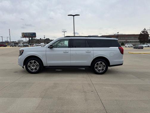 Space Silver Metallic 2026 Ford Expedition Max Active 4x4