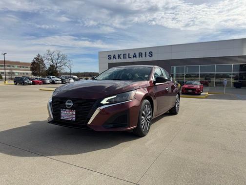 2025 Nissan Altima 2.5 SV