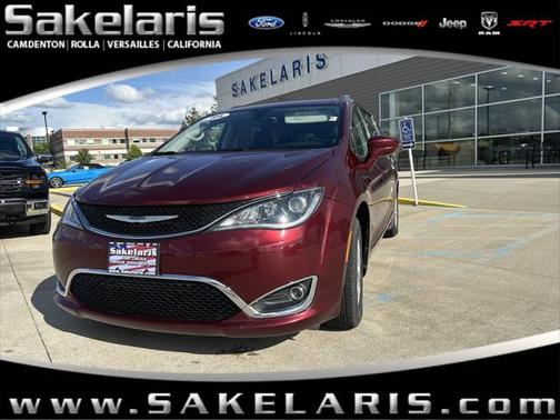 2018 Chrysler Pacifica Touring-L