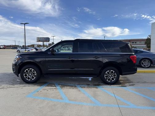 2024 Ford Expedition Max XLT