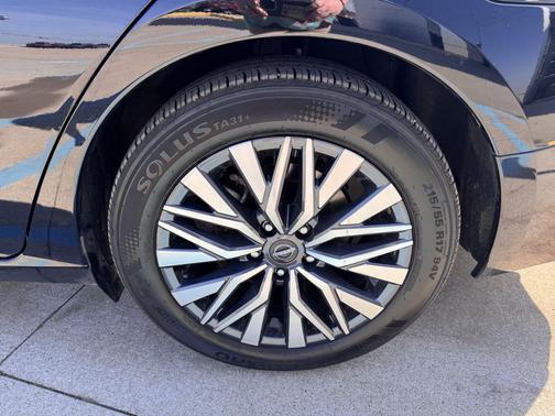 2025 Nissan Altima SV FWD