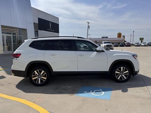 2022 Volkswagen Atlas 2.0T SE