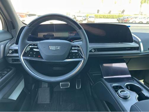 Radiant Red Tintcoat 2026 Cadillac VISTIQ Sport